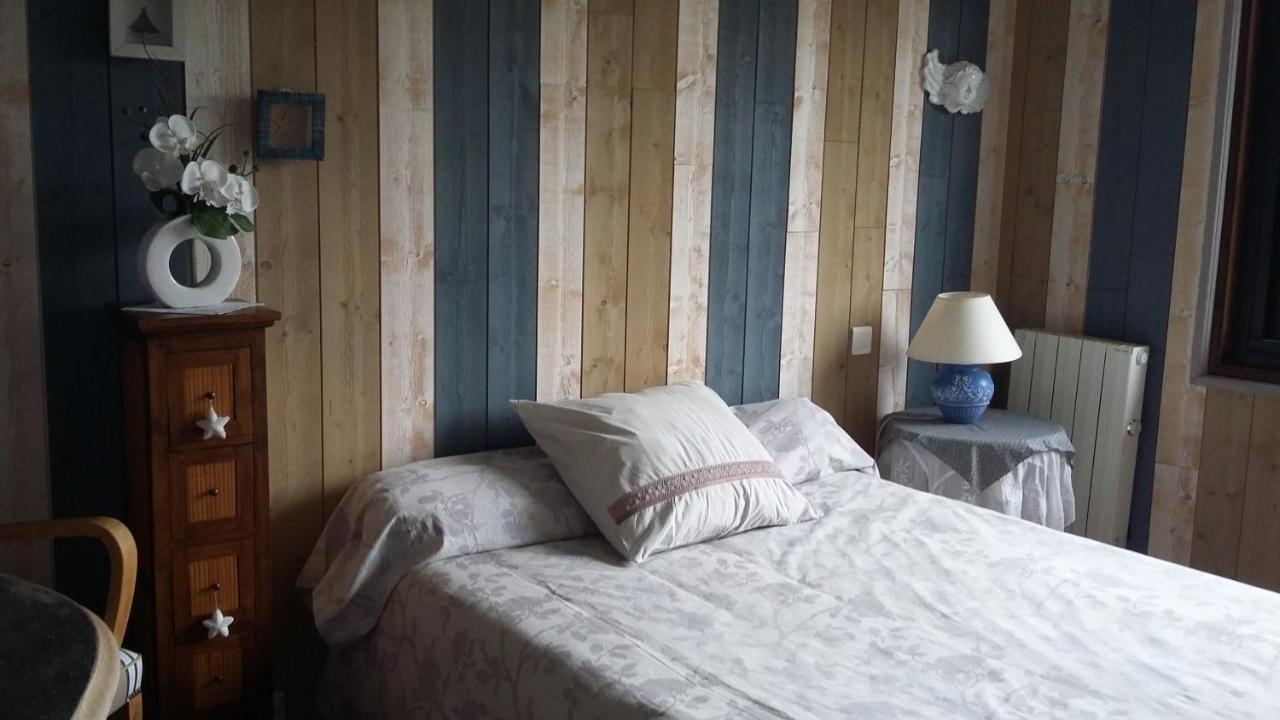 Ferienwohnung A Clair Matin Estang Exterior foto